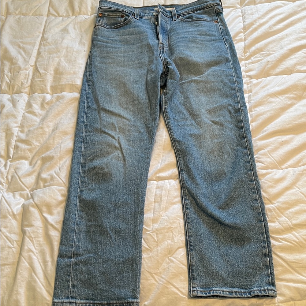Levi’s wedgie jeans